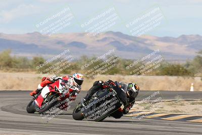 media/Nov-16-2025-Race Pace (Sun) [[8c5fa54630]]/Verified Riders/7-Turn 4 (1155am)/